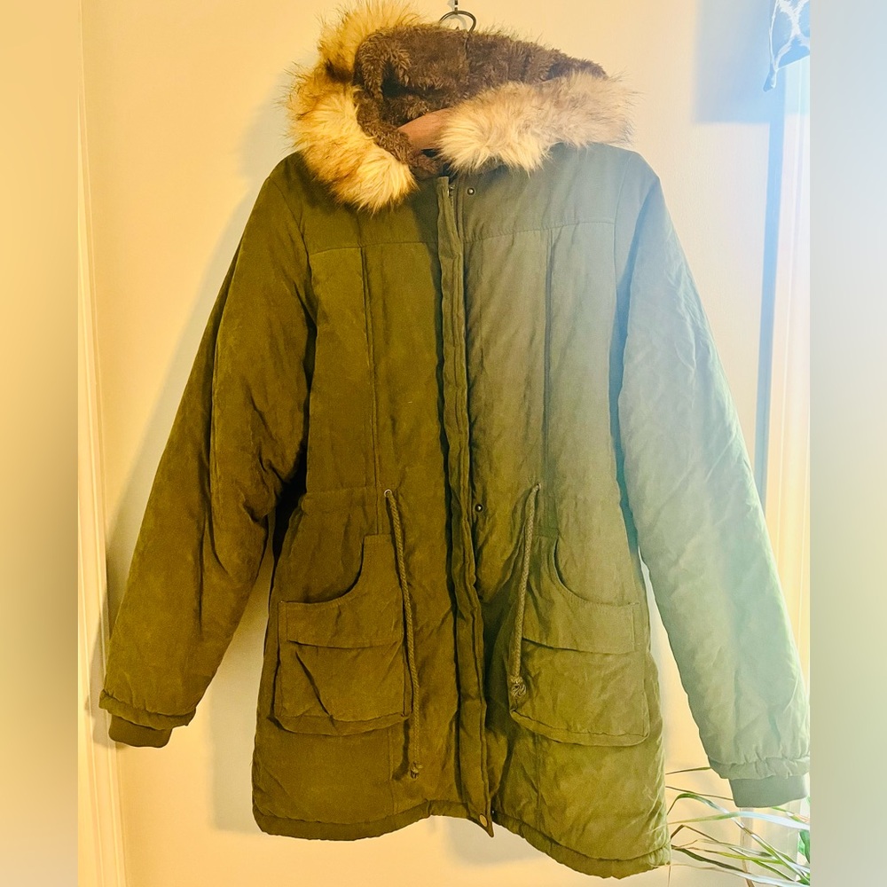 4How Olive green warm hooded Winter Parker